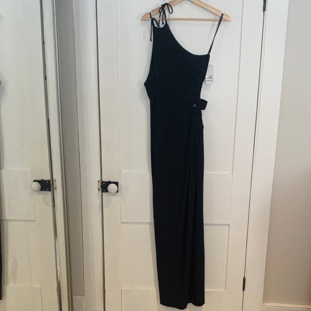 Vintage 90’s One-Shoulder Black Dress